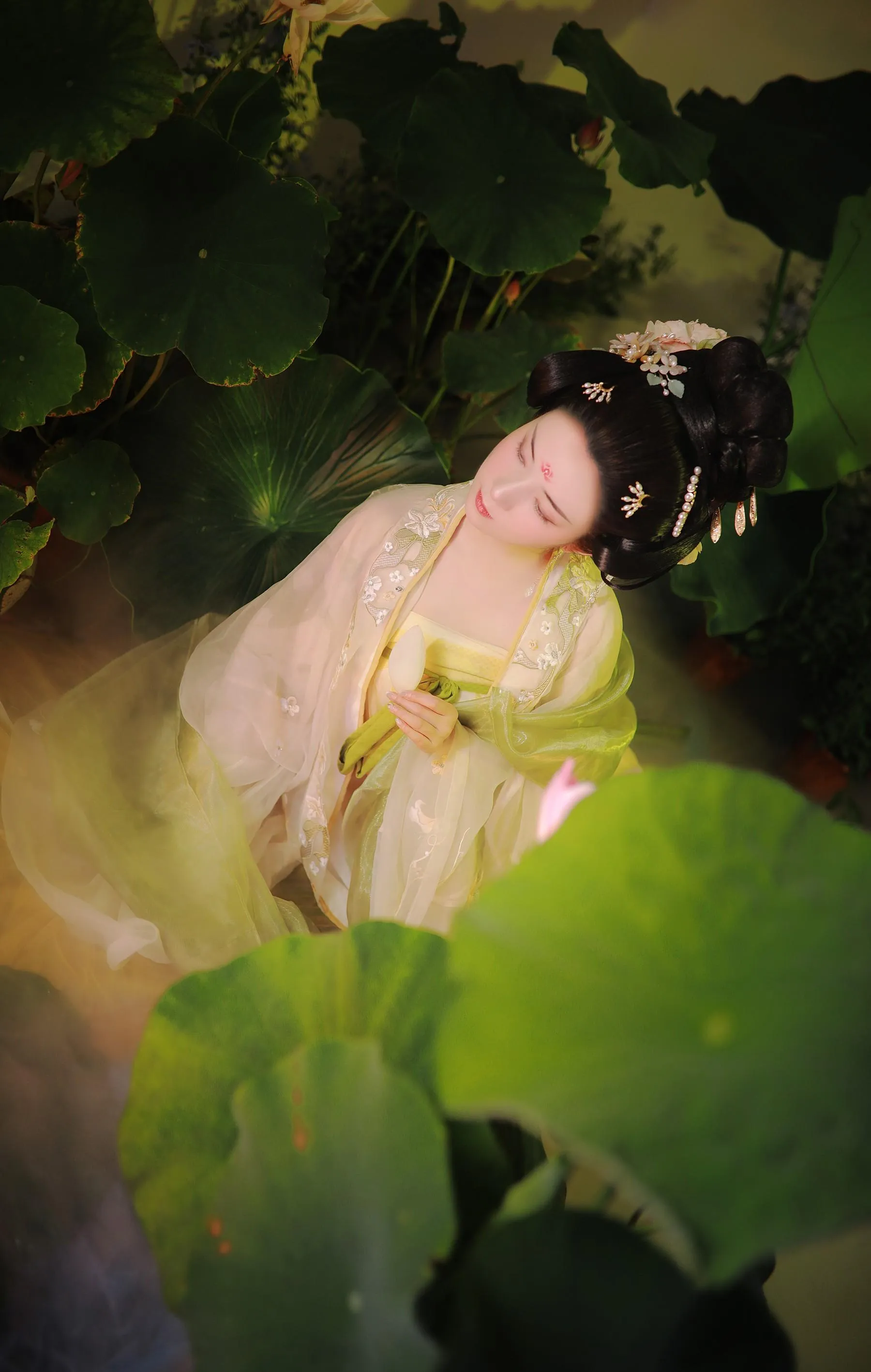 [YITUYU艺图语]2022.09.09 云想衣裳花想容 也清秋 [32P]插图3